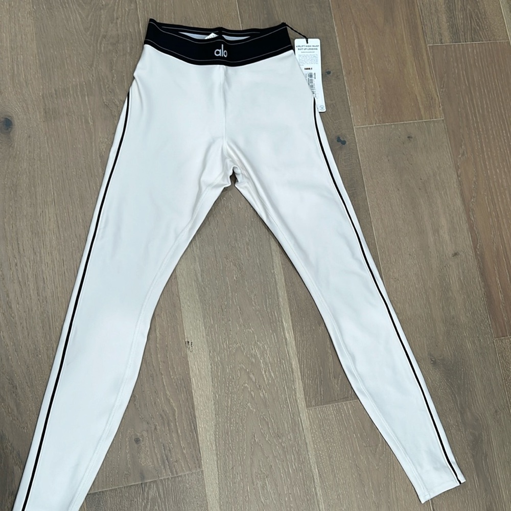 Alo Yoga Airlift High Waist Suit Up Legging -Ivory